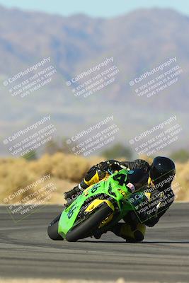 media/Dec-06-2024-CVMA Friday Practice (Fri) [[e1d1c5d4fc]]/4-Group 4 and Trackday/Session 4 (Turn 16)/